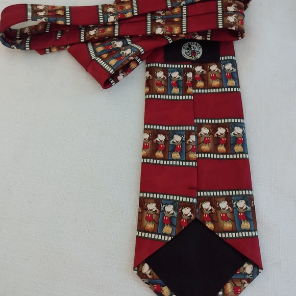 Vintage Mickey & Co Disney Mickey Mouse Film Themed Necktie 100% Polyester Tie - Picture 5 of 8